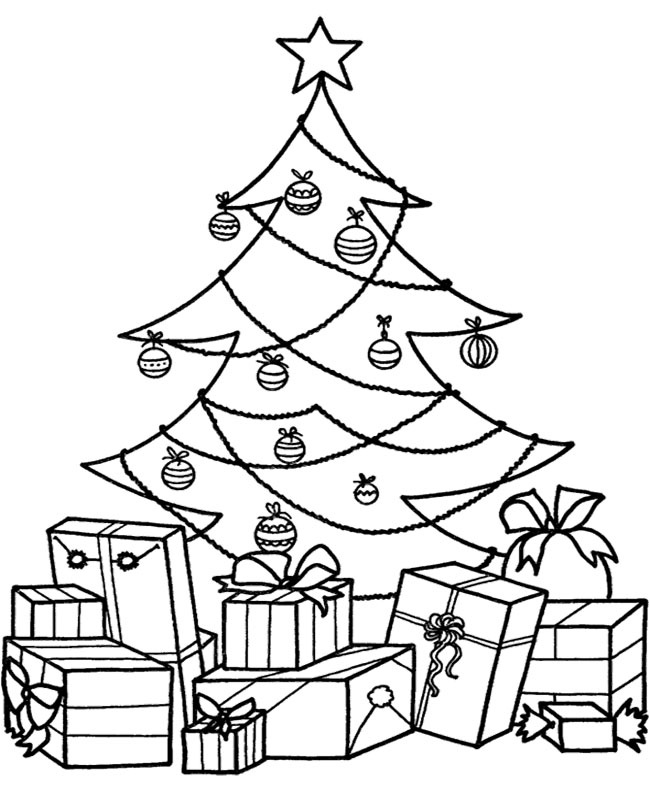 650x796 Christmas Tree With Presents