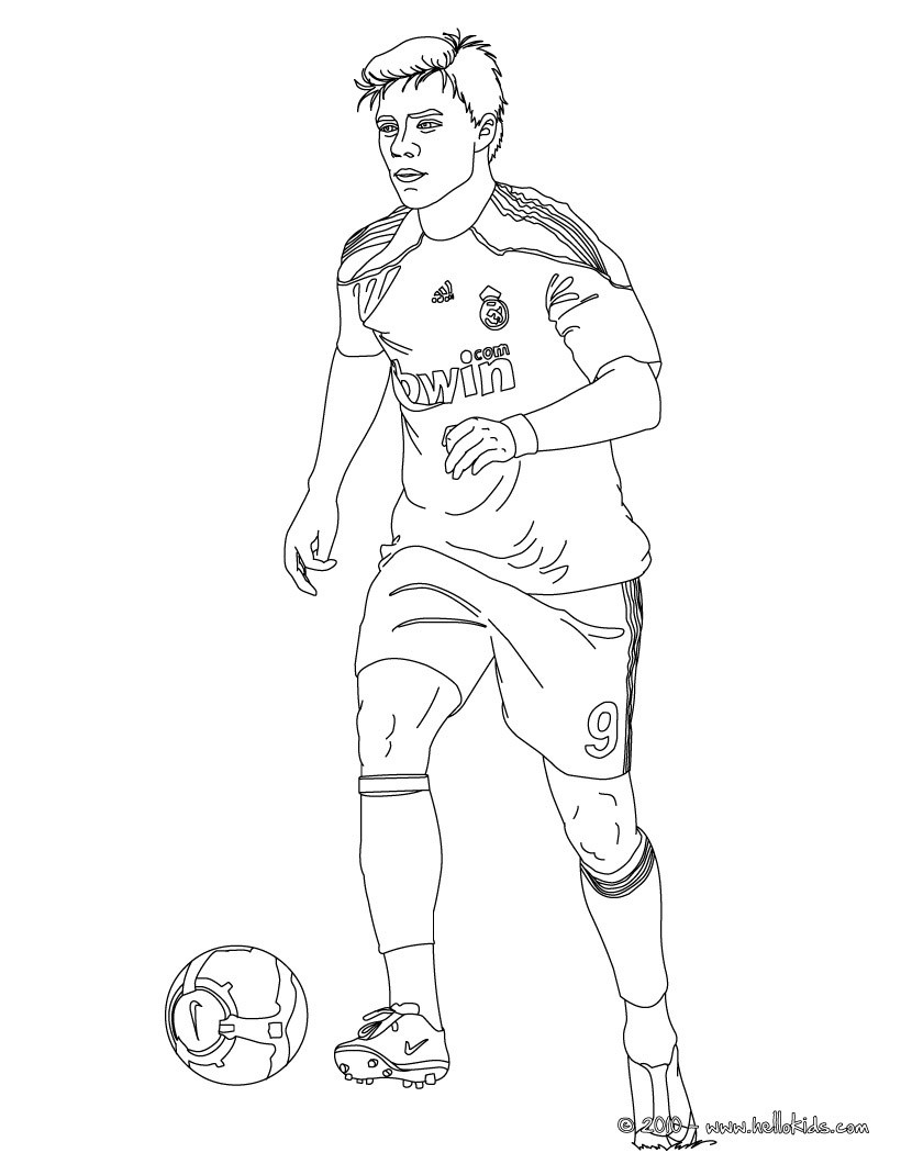820x1060 Helpful Messi Vs Ronaldo Coloring Pages Christ