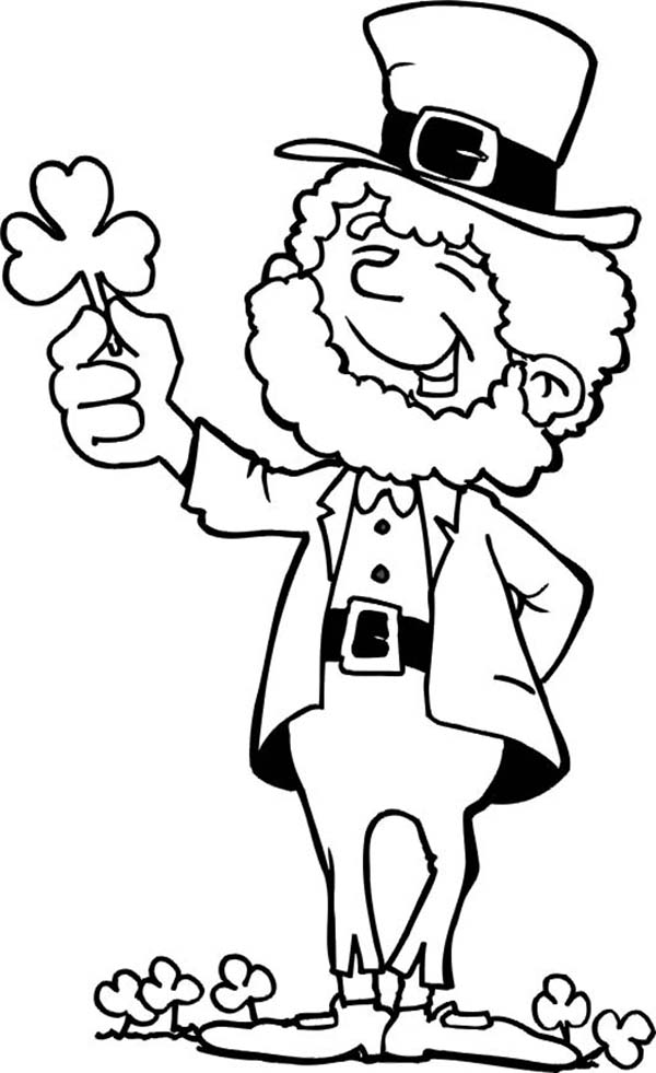 600x981 This Leprechaun Holding A Shamrock On St Patricks Day Coloring