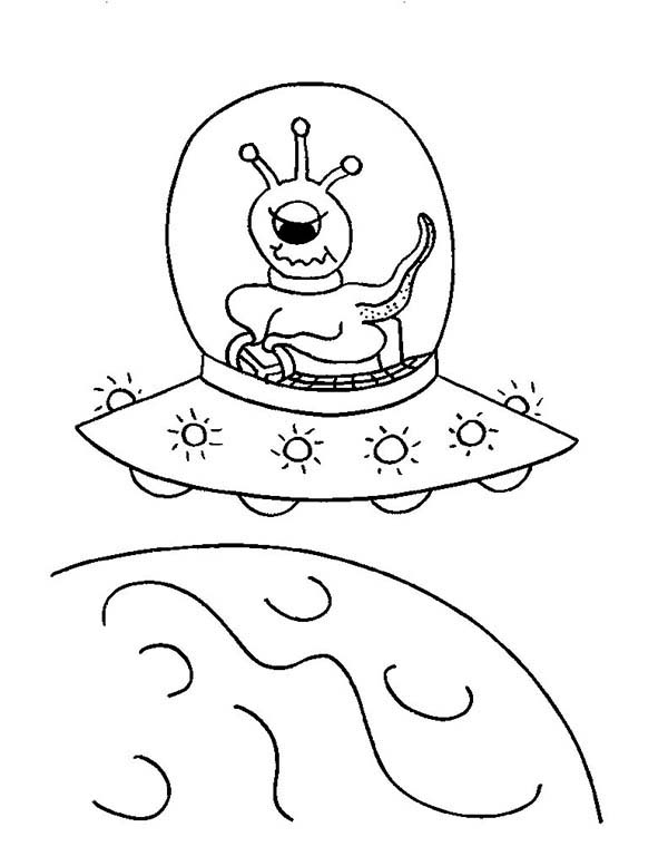600x777 Alien Ride Ufo Coloring Page